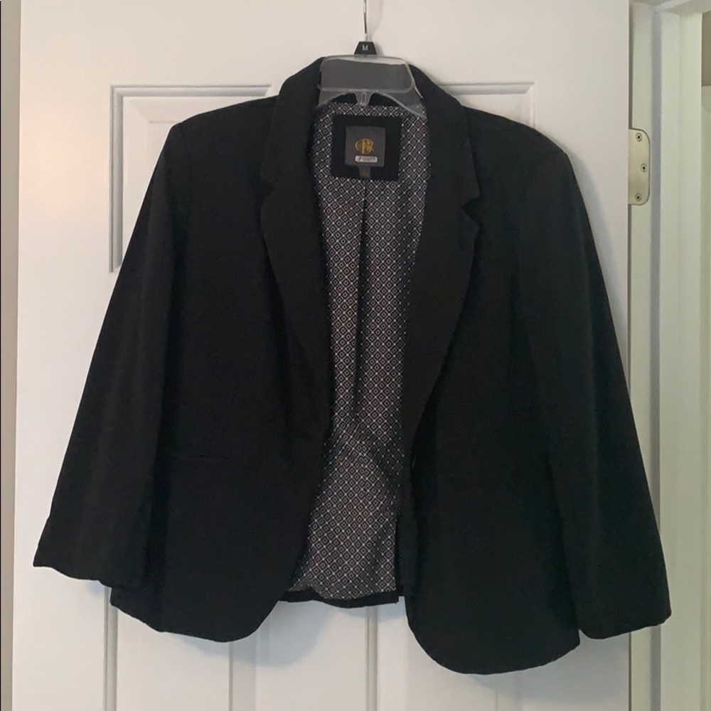 Outback Red 3/4 sleeve black jacket